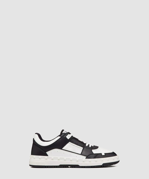 [VALENTINO-발렌티노] 프리도트 송아지 가죽 로우탑 스니커즈 5Y2S0H43RDG