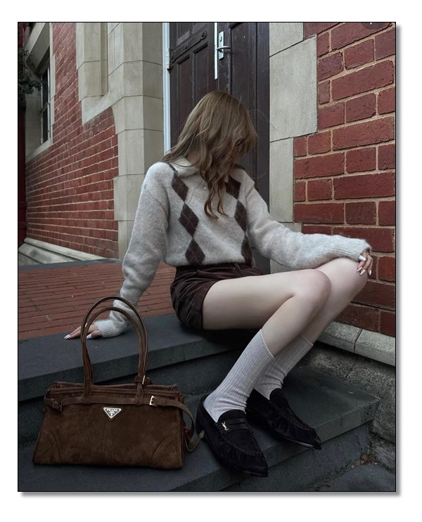 LE LOAFER 생로랑 로퍼  Cassander에서 풍겨져 나오는 아우라